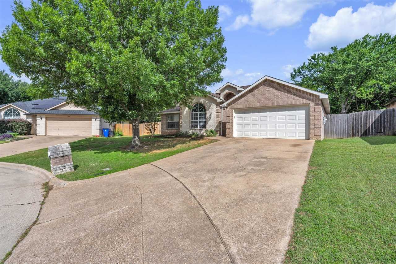 1618 Fern Dr - Photo 2 of 34