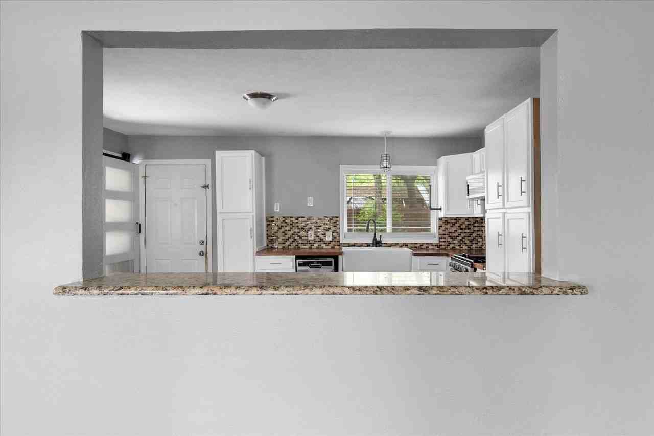 2020 Bluebonnet Dr - Photo 2 of 10