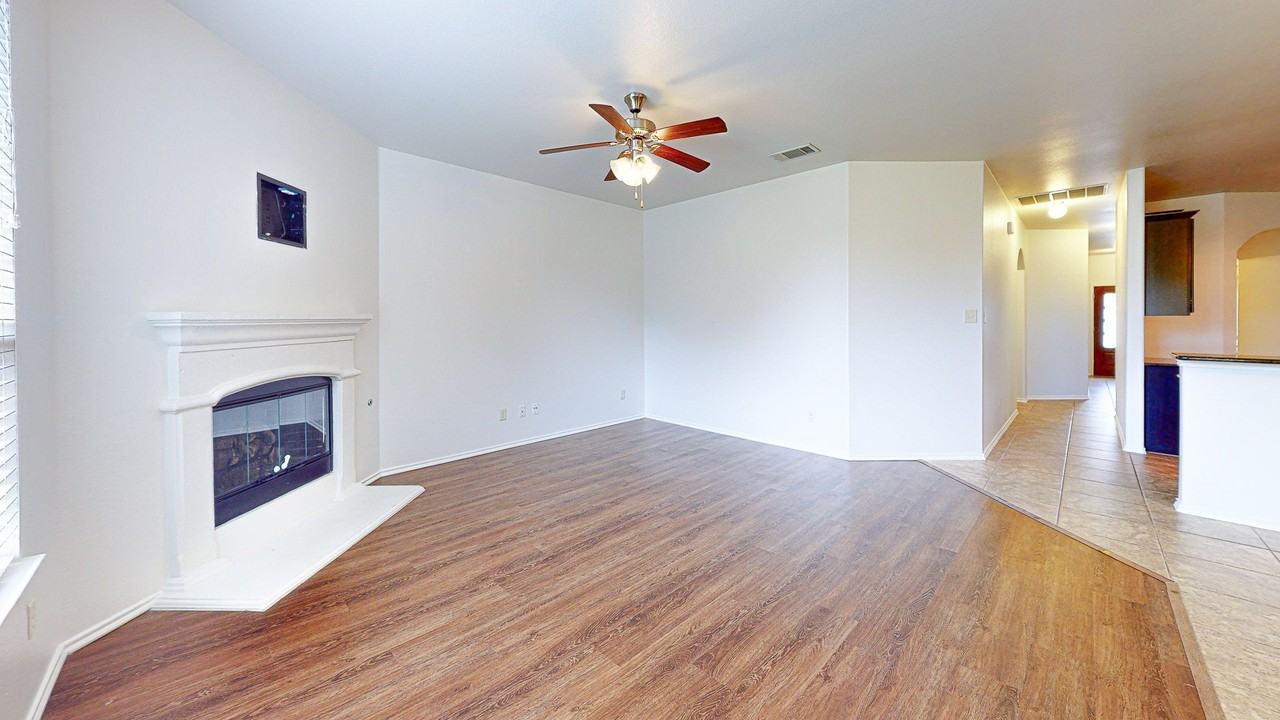 10404 Hidden Haven Dr - Photo 7 of 40
