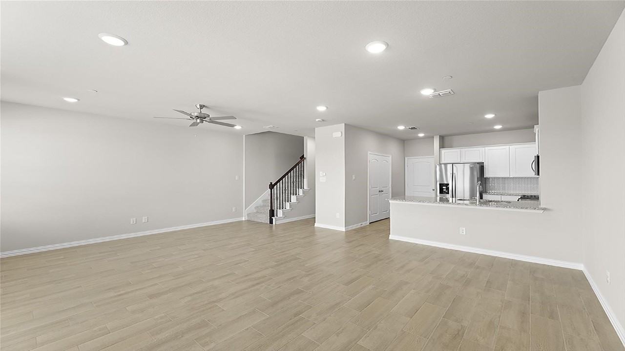 1205 Morgan Dr - Photo 3 of 20