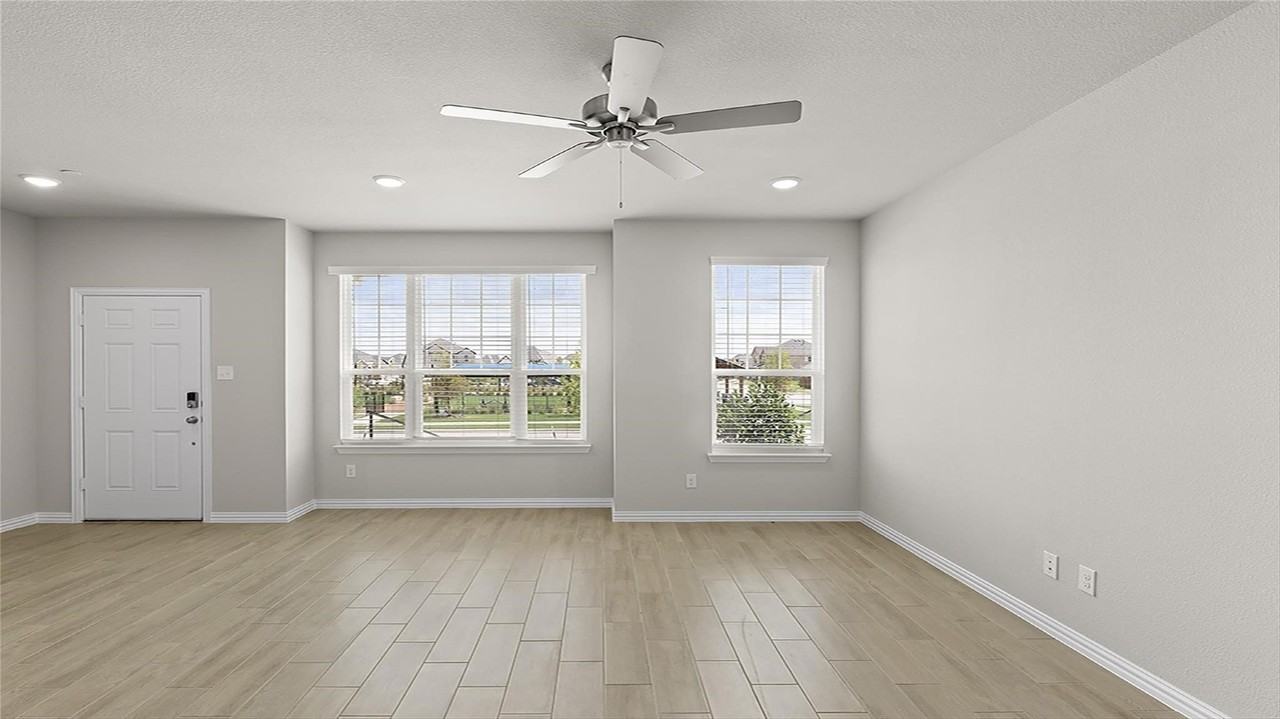1205 Morgan Dr - Photo 6 of 20
