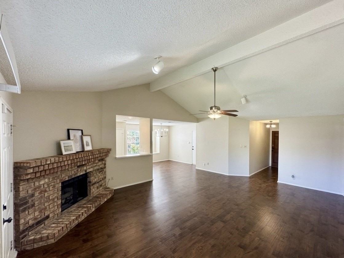 5028 Coker Dr - Photo 5 of 11