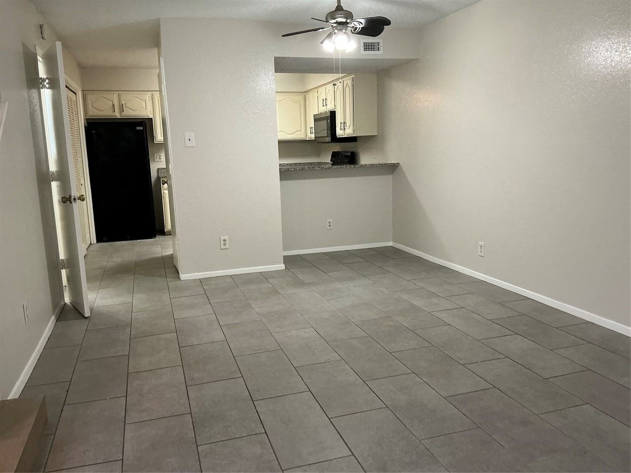 923 Turtle Lake Blvd - Photo 4 of 19