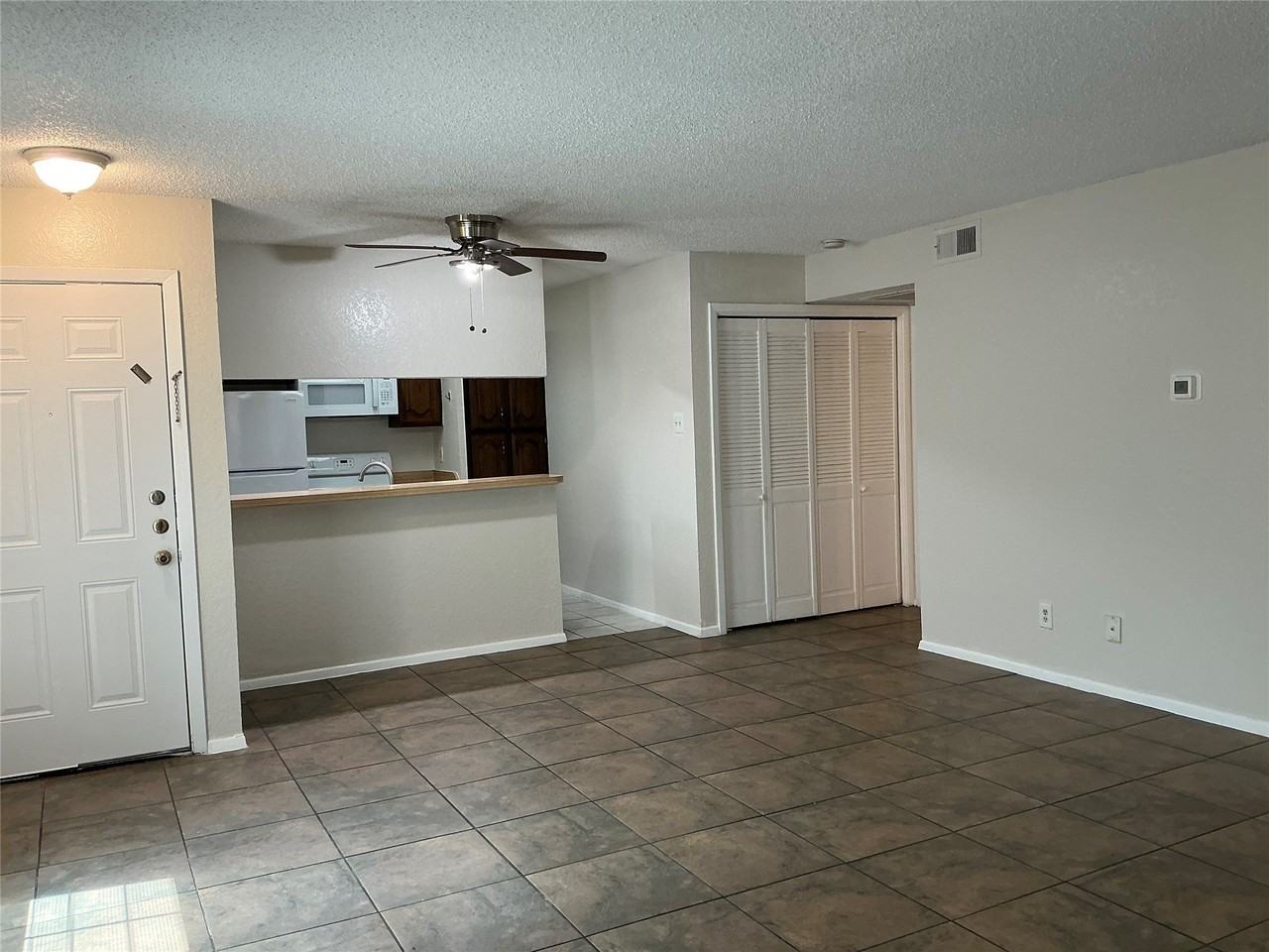934 Turtle Cv #156 - Photo 4 of 20