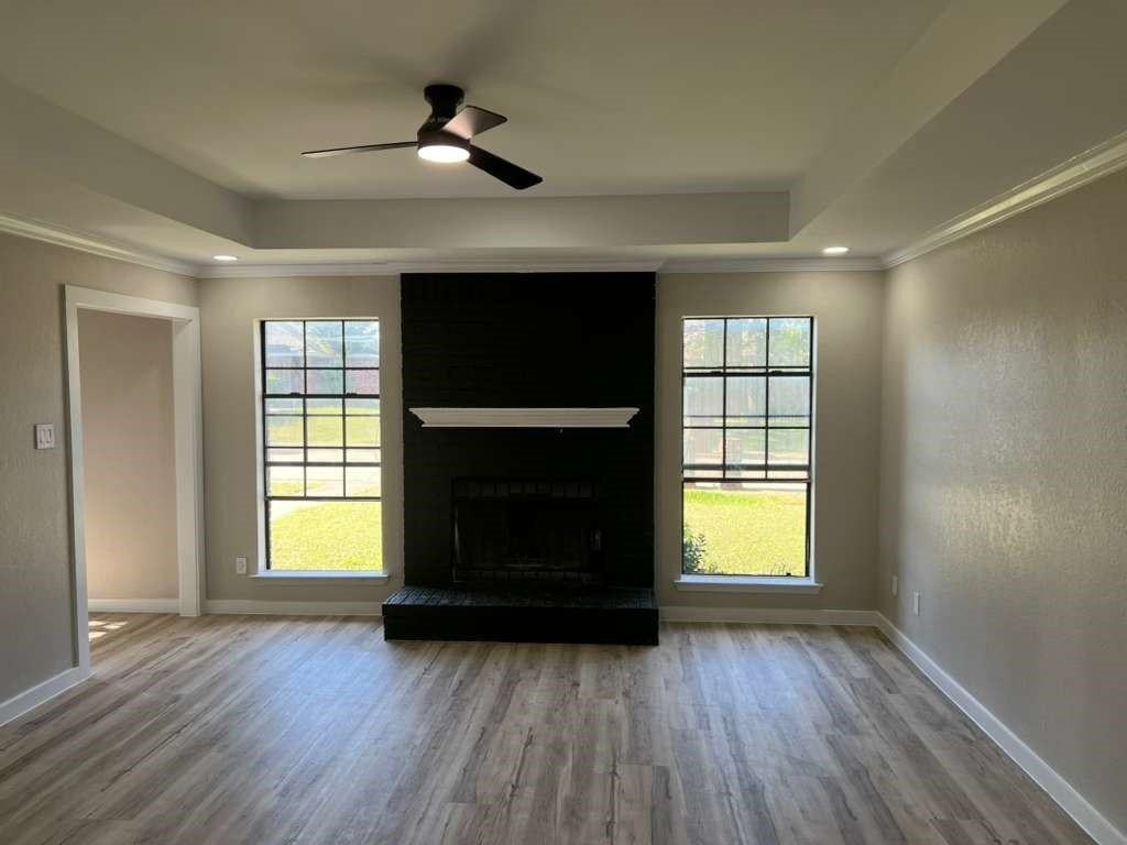 511 Amber Ln - Photo 2 of 29