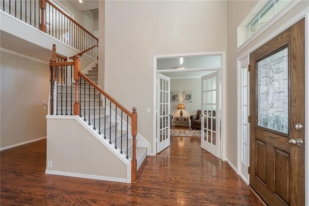 2374 Aspermount Dr - Photo 3 of 24