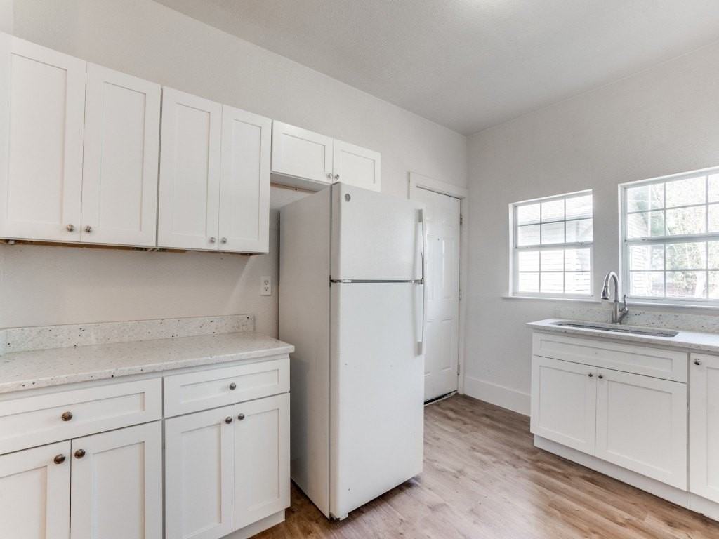 1630 Poplar St - Photo 6 of 20