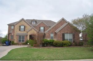 featured image of 6165 Larkspur Ln