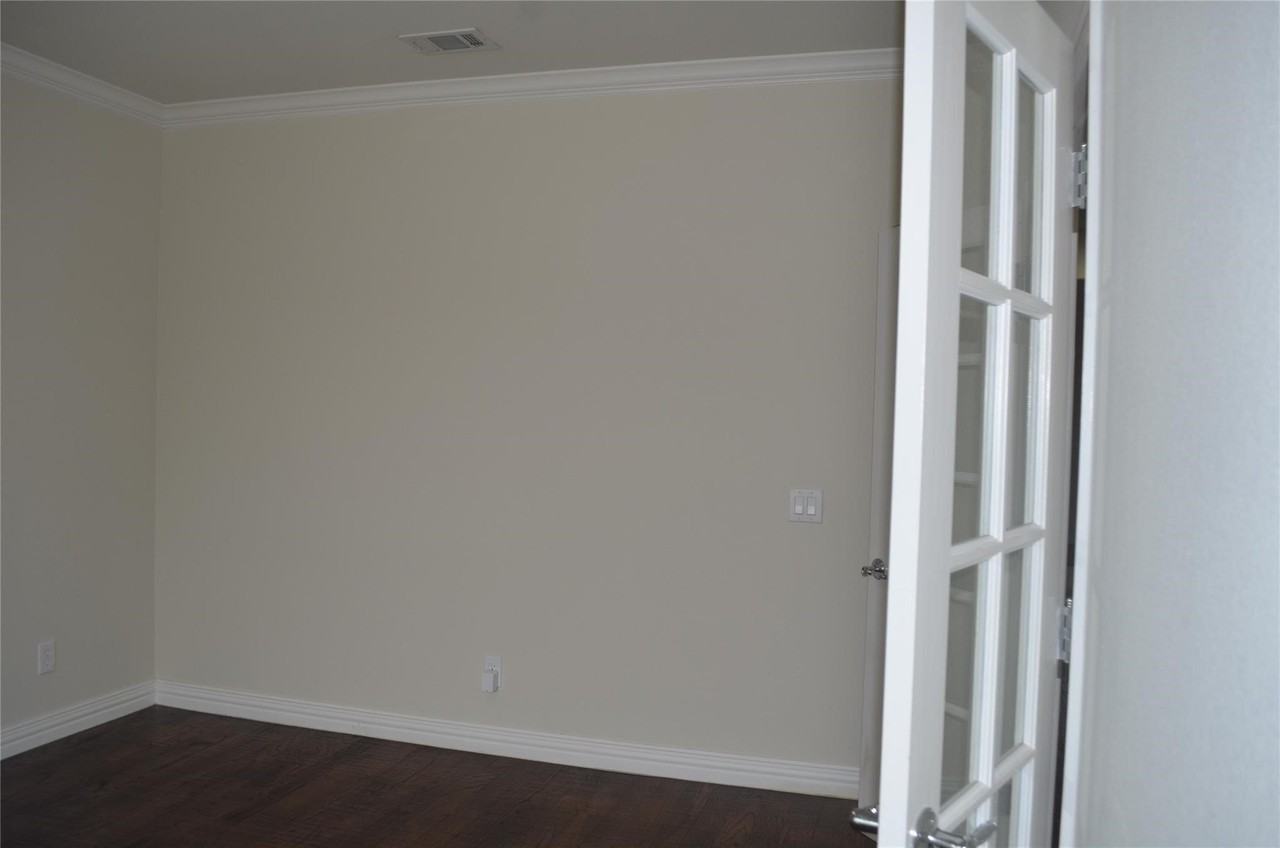 6165 Larkspur Ln - Photo 2 of 17