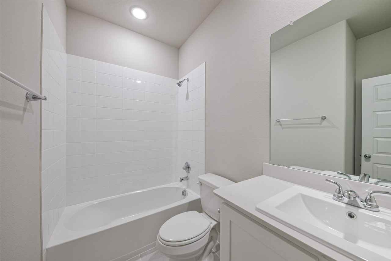 3032 Leatherwood Ln - Photo 2 of 16