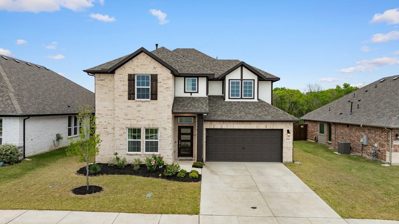 606 Creekview Ln