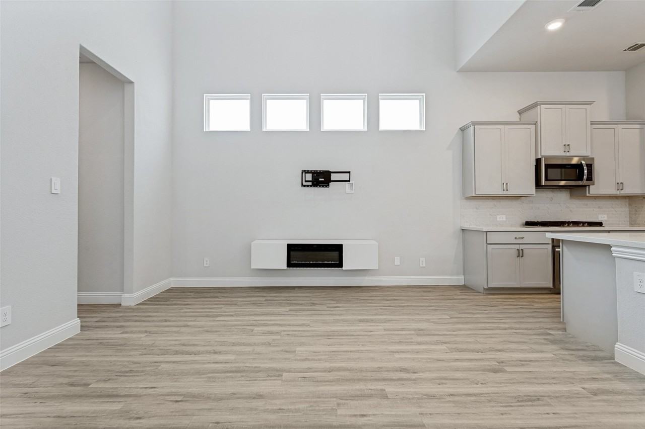 2726 Geranium Ln - Photo 6 of 25
