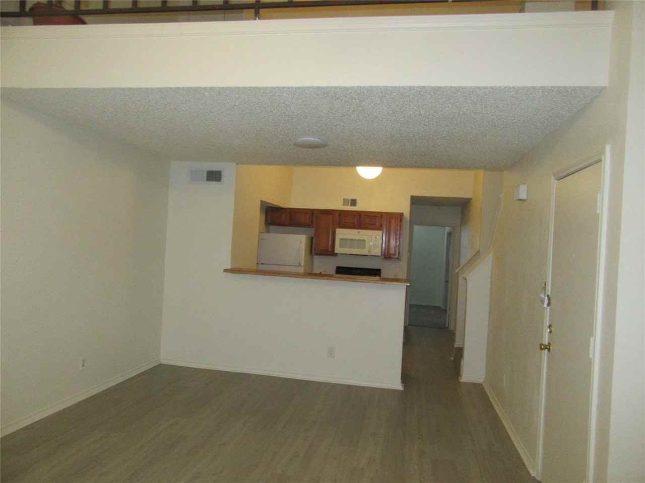 13211 Emily Rd #1211 - Photo 3 of 11