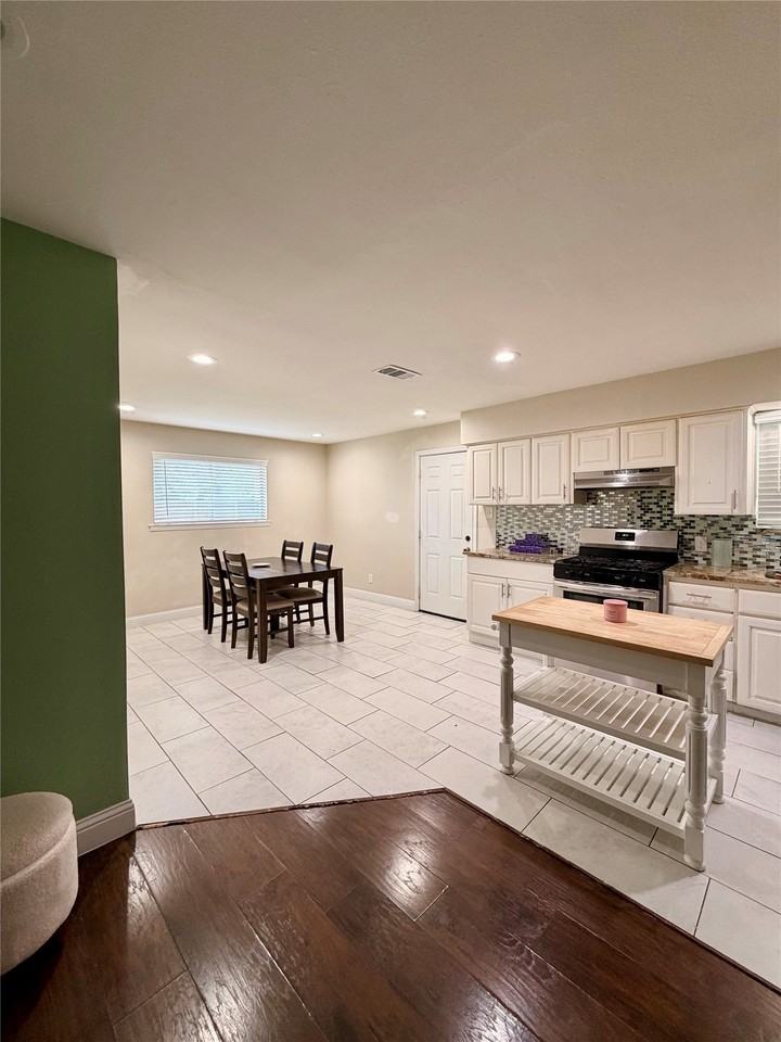 9605 Kittyhawk Ln - Photo 3 of 6
