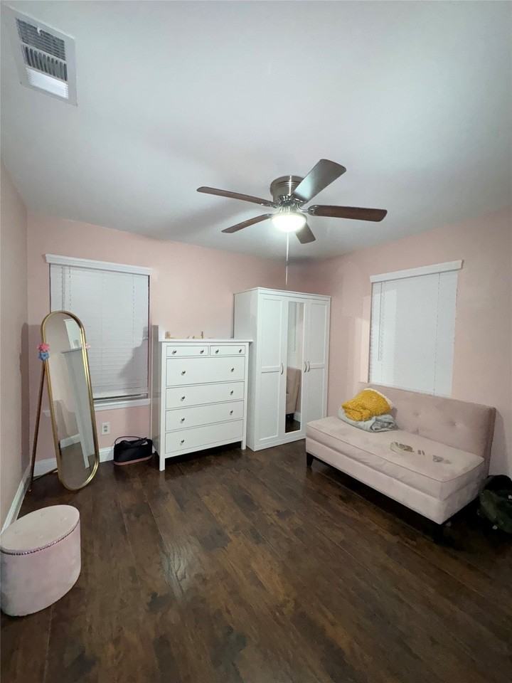 9605 Kittyhawk Ln - Photo 6 of 6