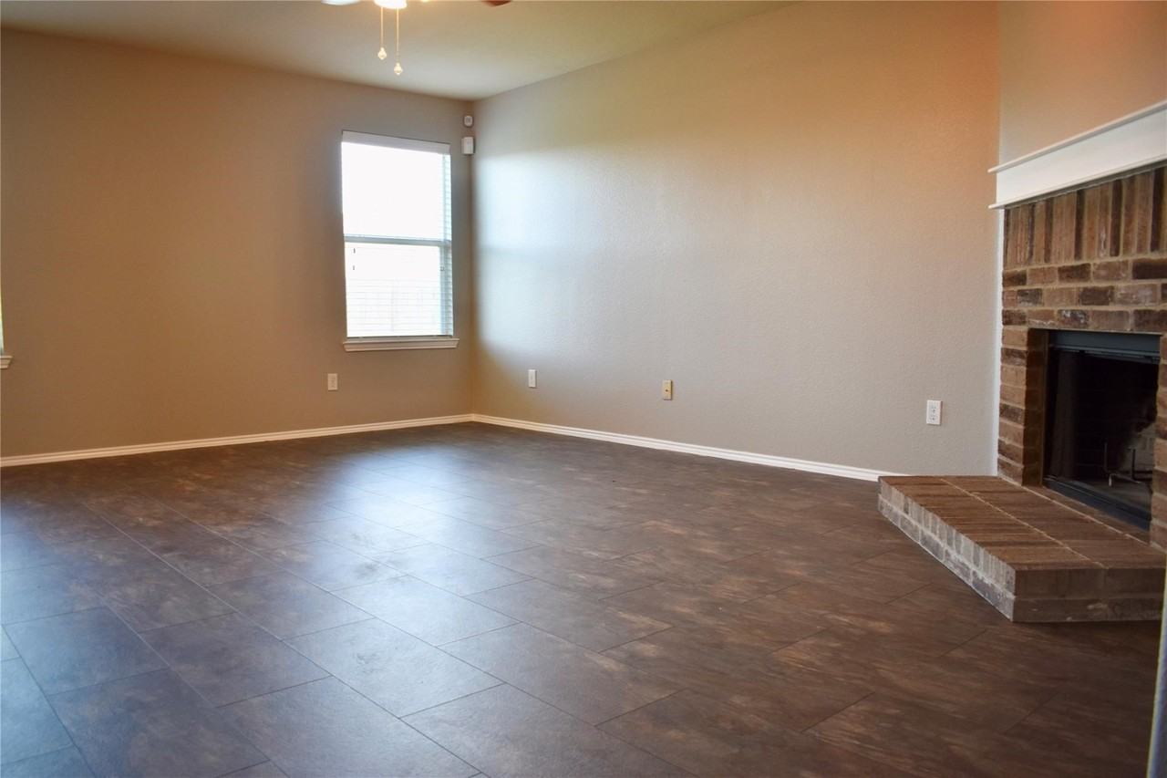 7005 Welshman Dr - Photo 5 of 18
