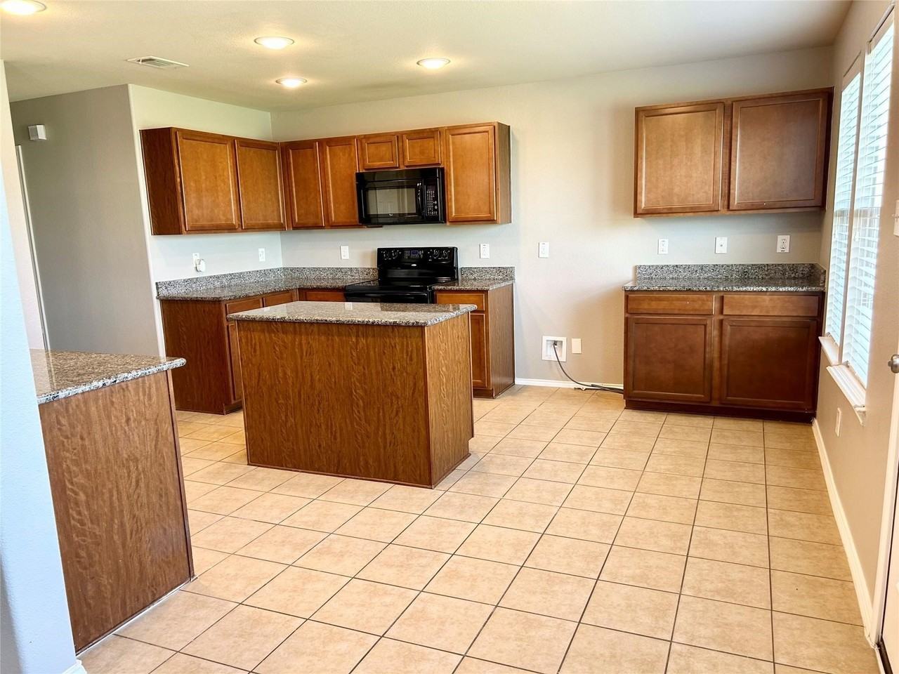 7005 Welshman Dr - Photo 7 of 18