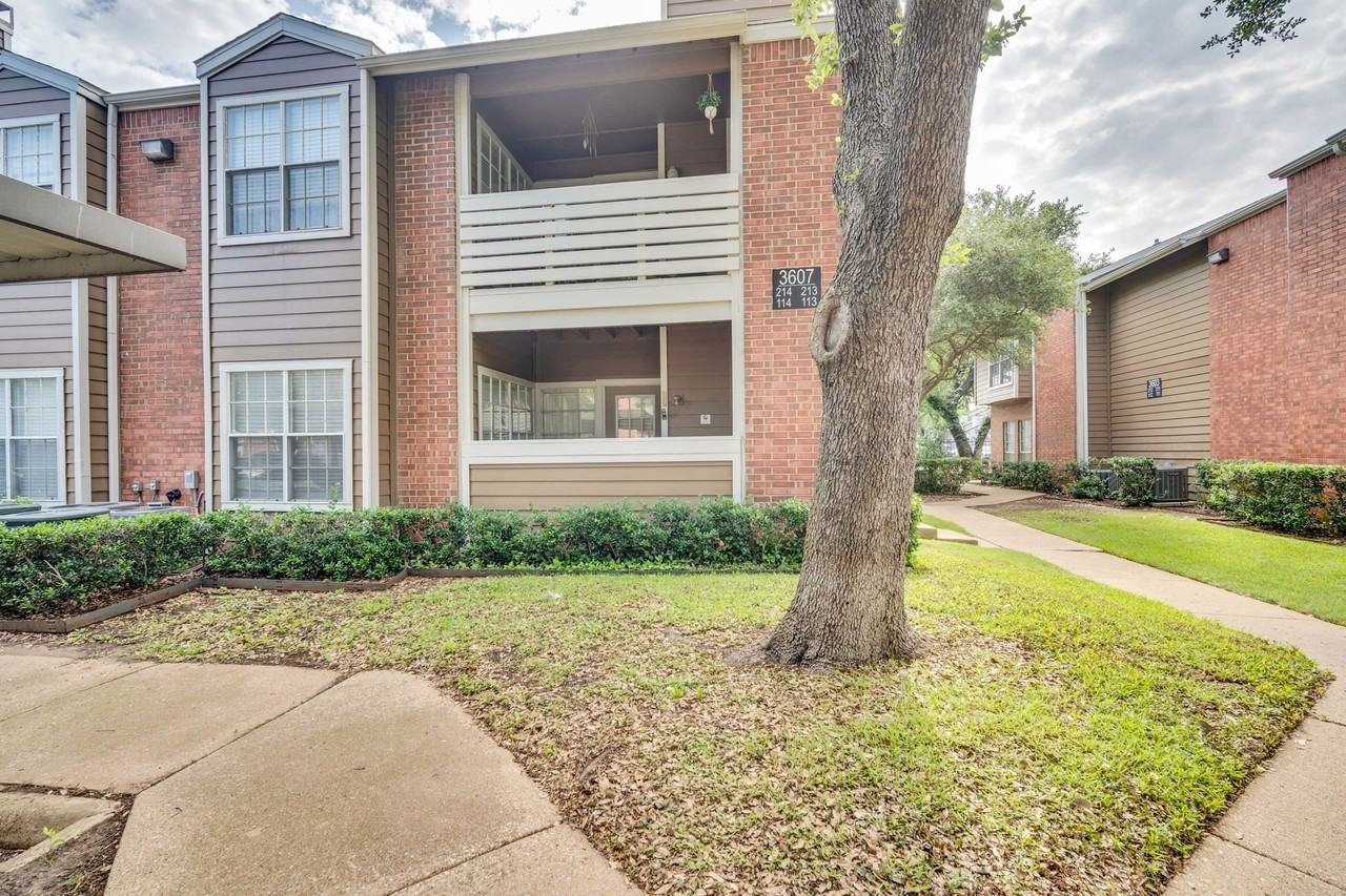 3607 W Northgate Dr #114