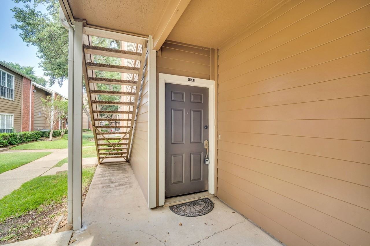 3607 W Northgate Dr #114 - Photo 3 of 24
