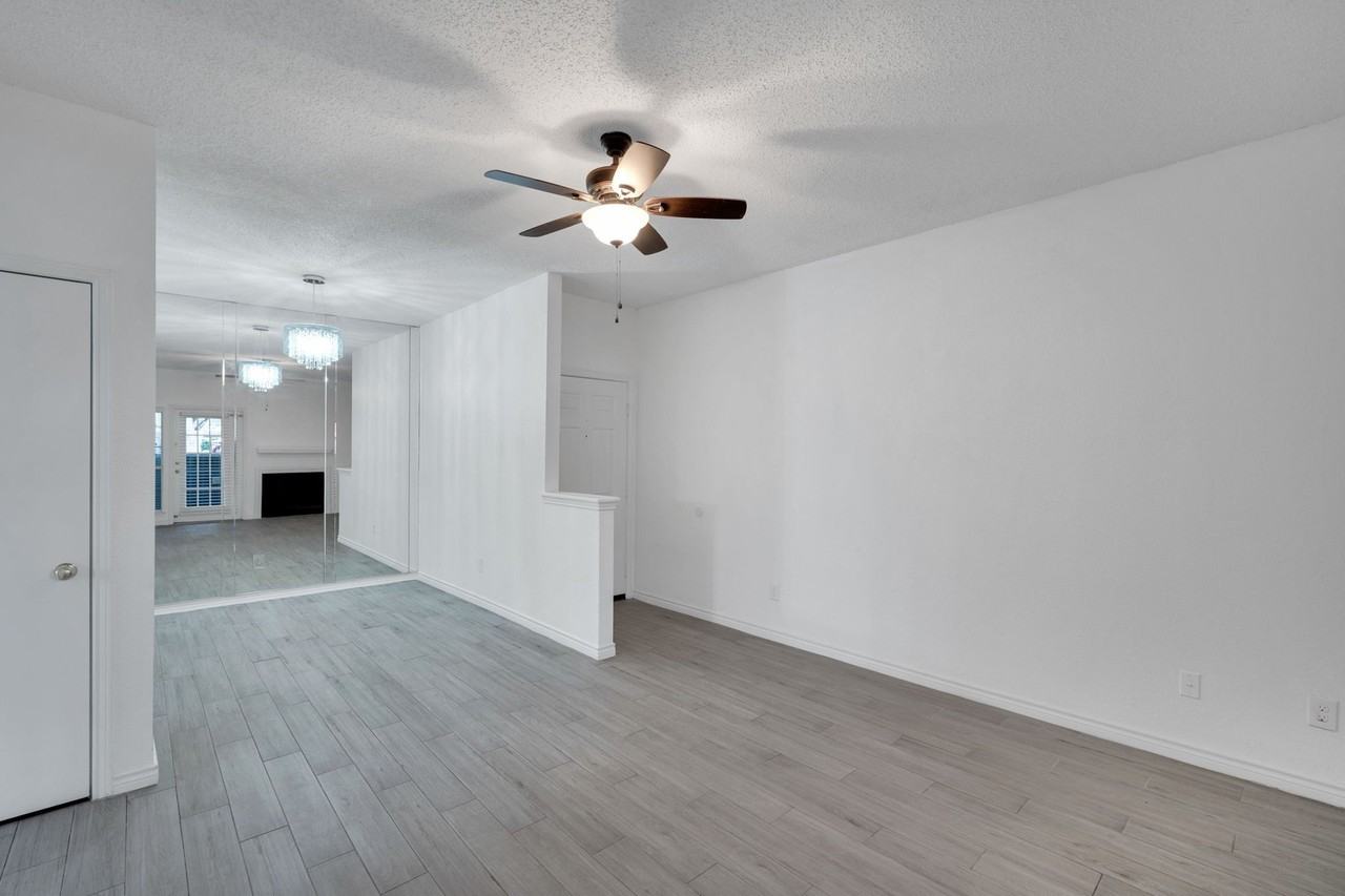 3607 W Northgate Dr #114 - Photo 4 of 24