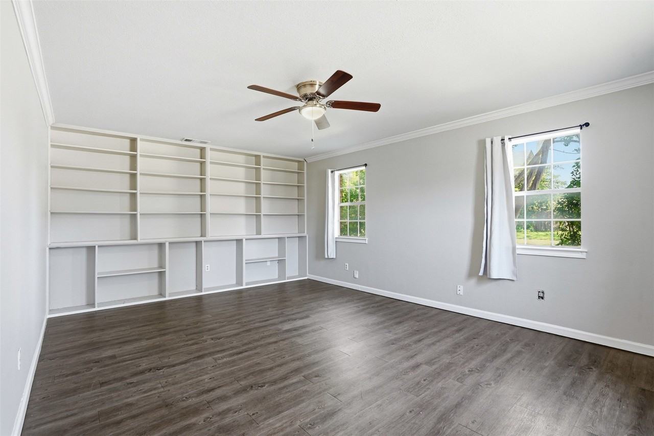 2319 St Gregory St - Photo 2 of 20