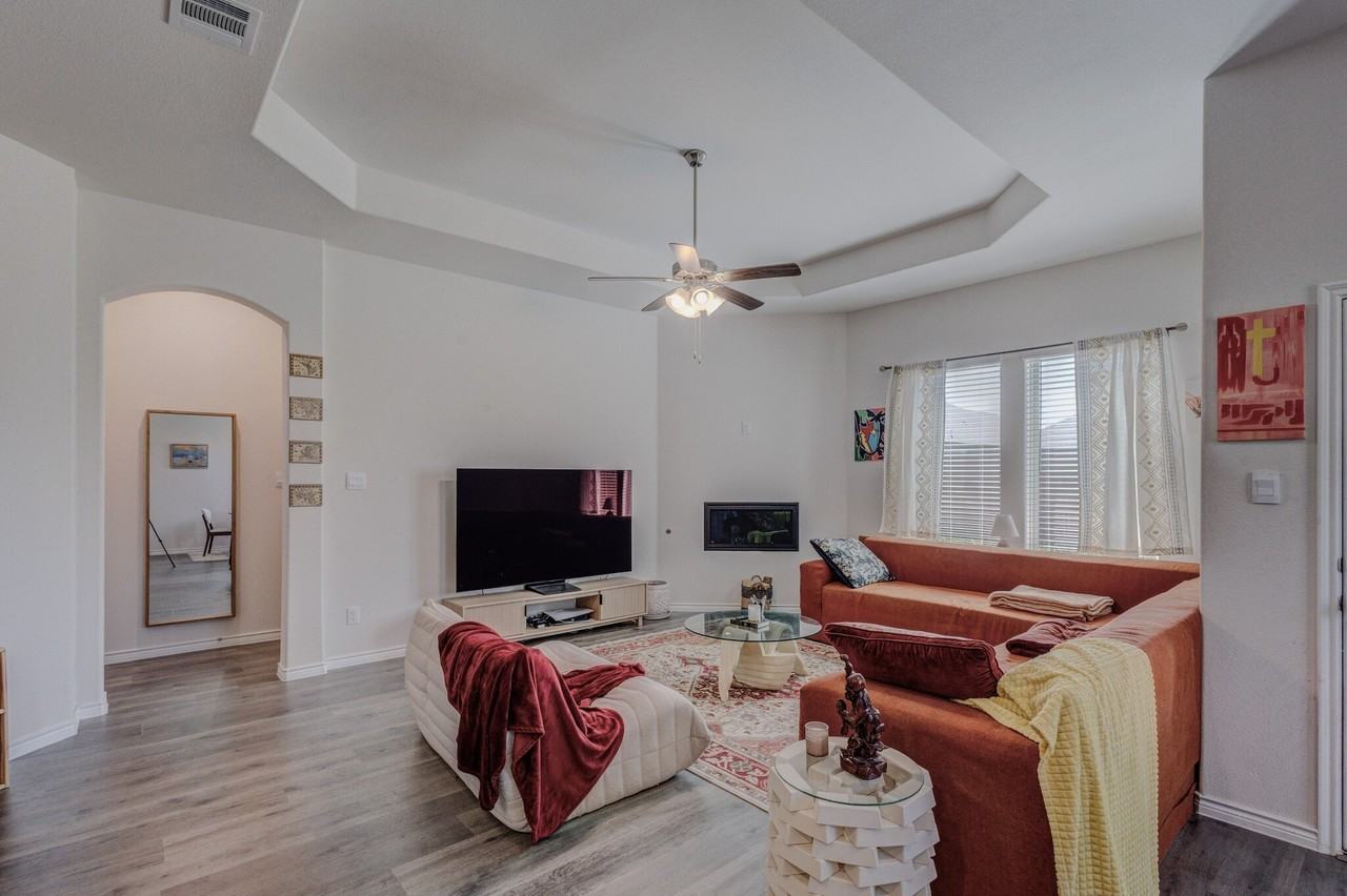 6993 Newby Ln - Photo 7 of 30