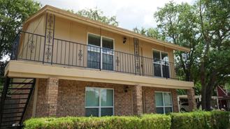 1104 Southmoor Dr #B - Photo 1 of 1