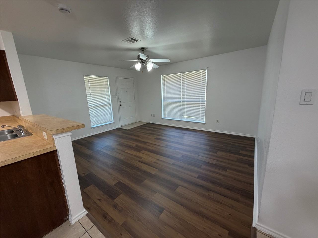 8118 Tanner Ave - Photo 3 of 11