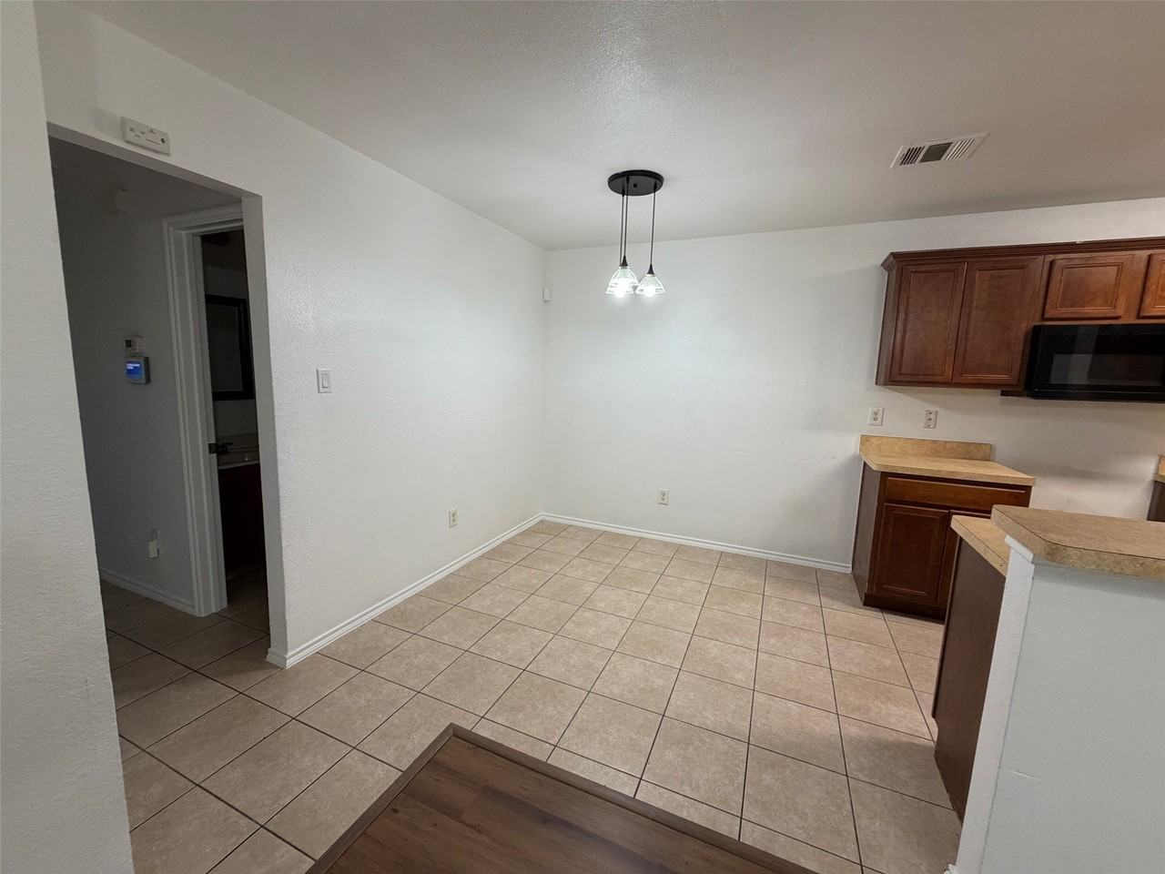8118 Tanner Ave - Photo 5 of 11