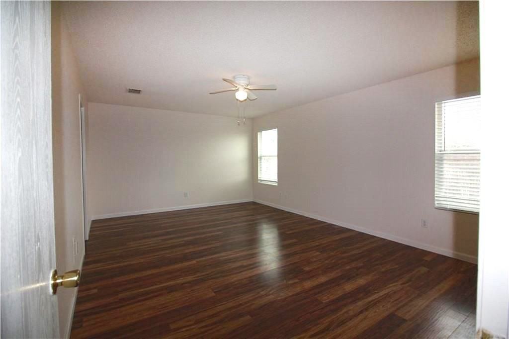 6908 Meadow Way Ln - Photo 7 of 19