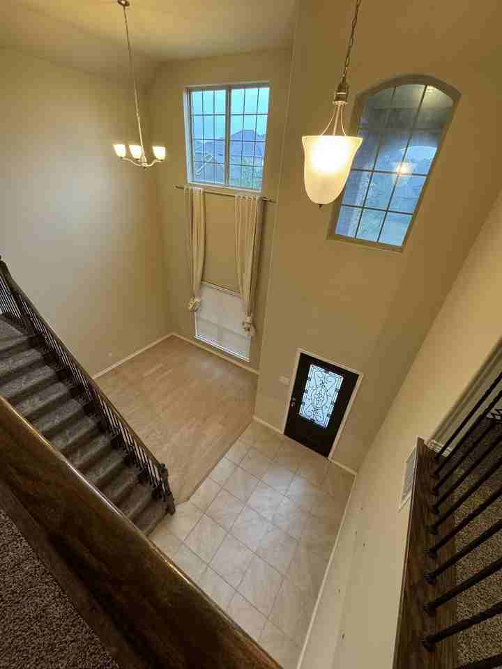 10020 Long Branch Dr - Photo 3 of 29