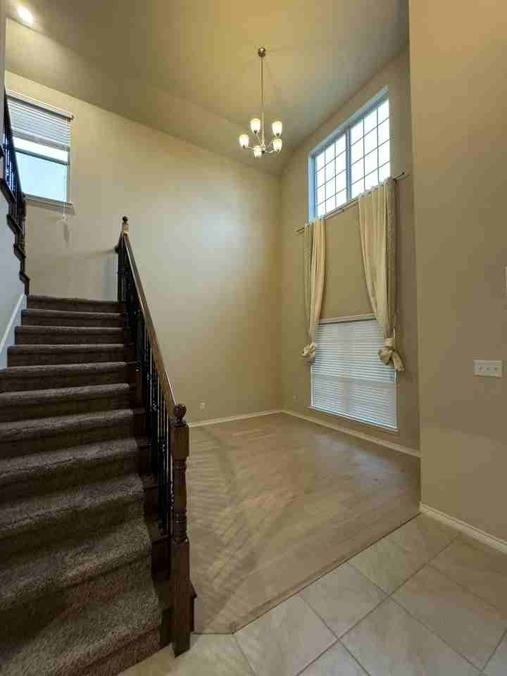 10020 Long Branch Dr - Photo 4 of 29