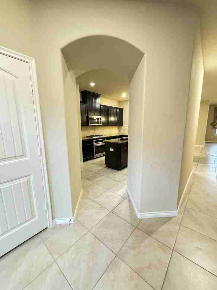 10020 Long Branch Dr - Photo 6 of 29