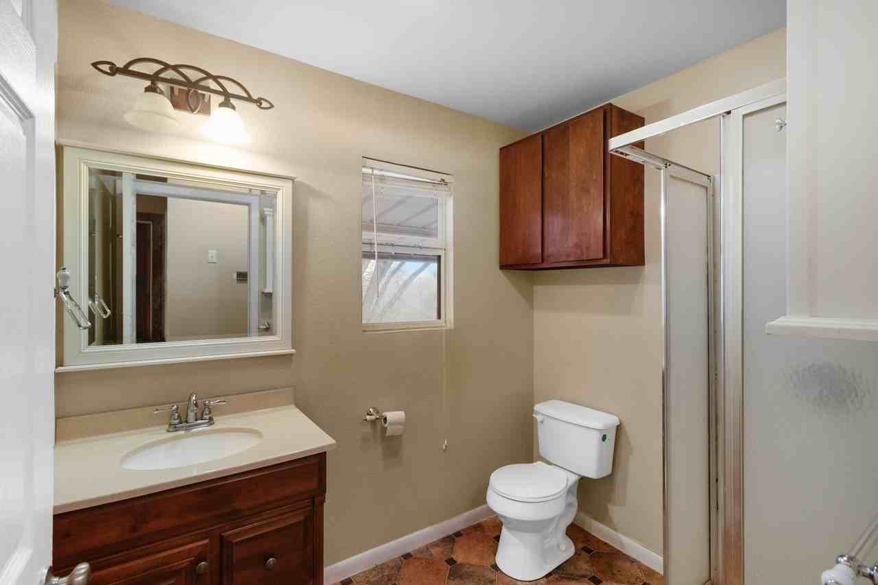 1957 S Westmoreland Rd - Photo 5 of 34