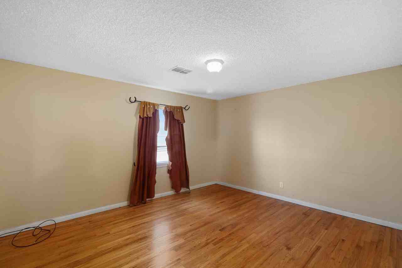 1957 S Westmoreland Rd - Photo 6 of 34