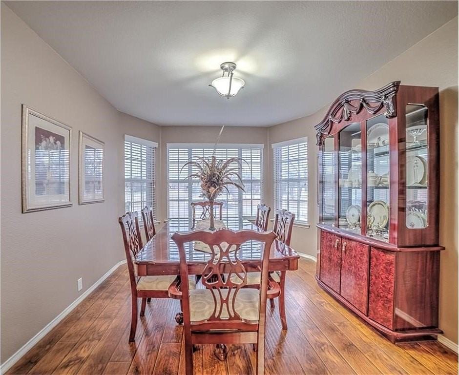 8801 Sierra Trl - Photo 3 of 23