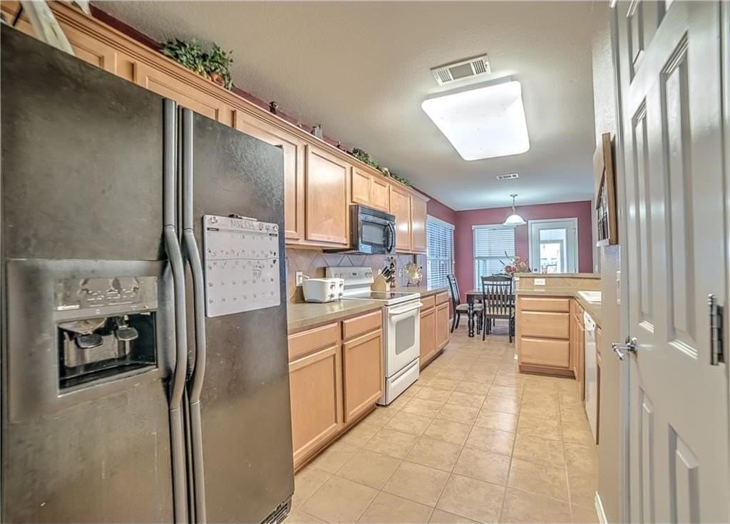 8801 Sierra Trl - Photo 5 of 23