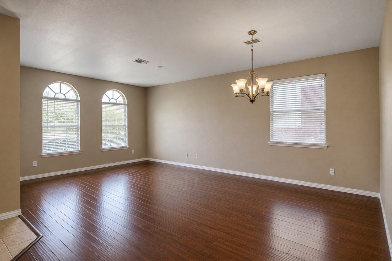 3408 Paradise Valley Dr - Photo 2 of 21