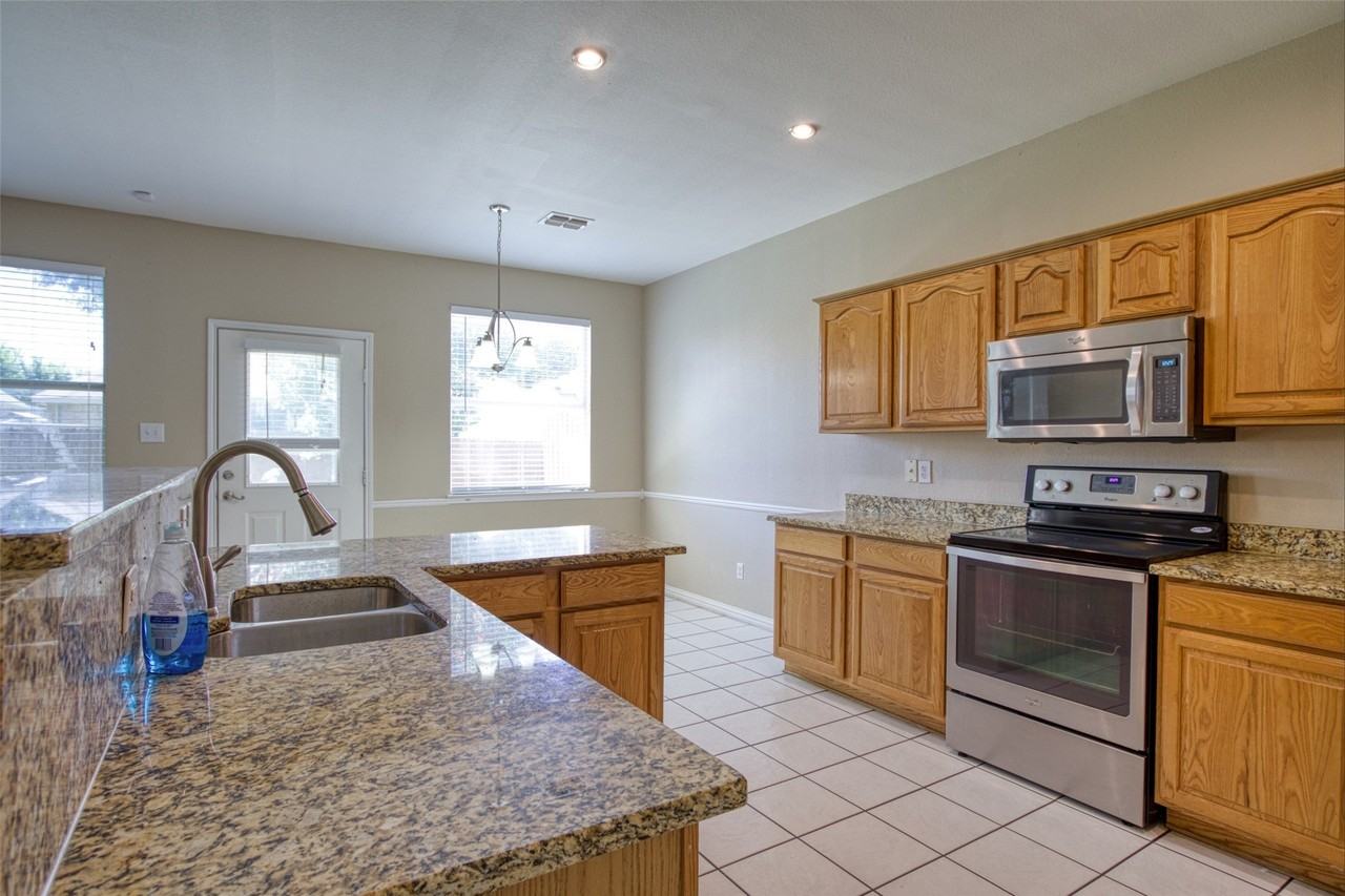 3408 Paradise Valley Dr - Photo 7 of 21