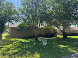 featured image of 1400 Long Shadow Ln