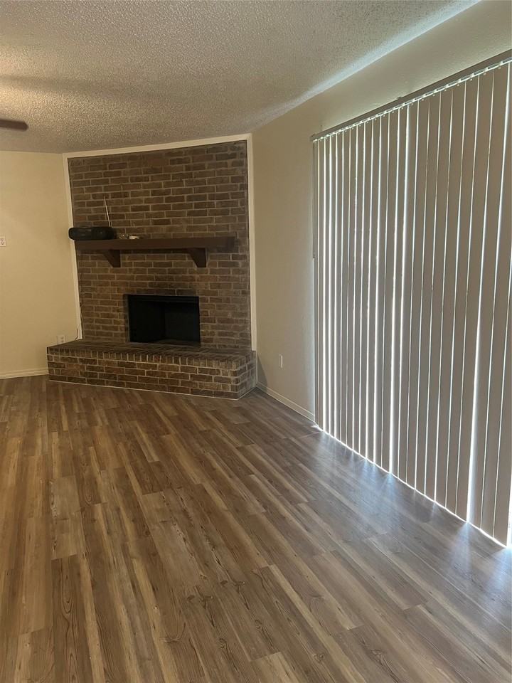 1400 Long Shadow Ln - Photo 7 of 19