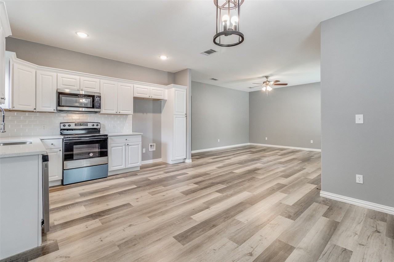 2017 S Montgomery St - Photo 6 of 18