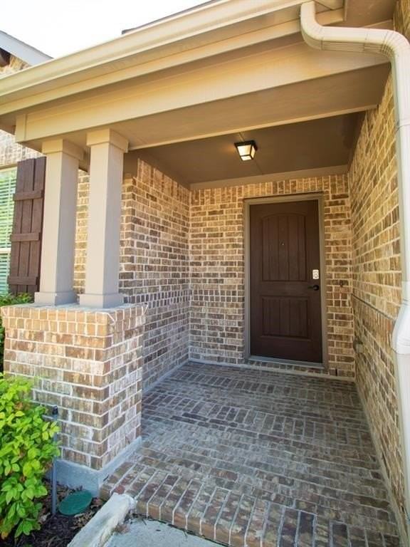 417 Hackberry Dr - Photo 3 of 34
