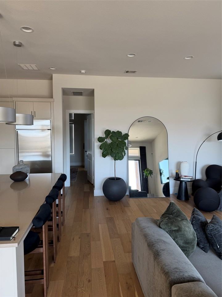 7606 Element Ave - Photo 2 of 9