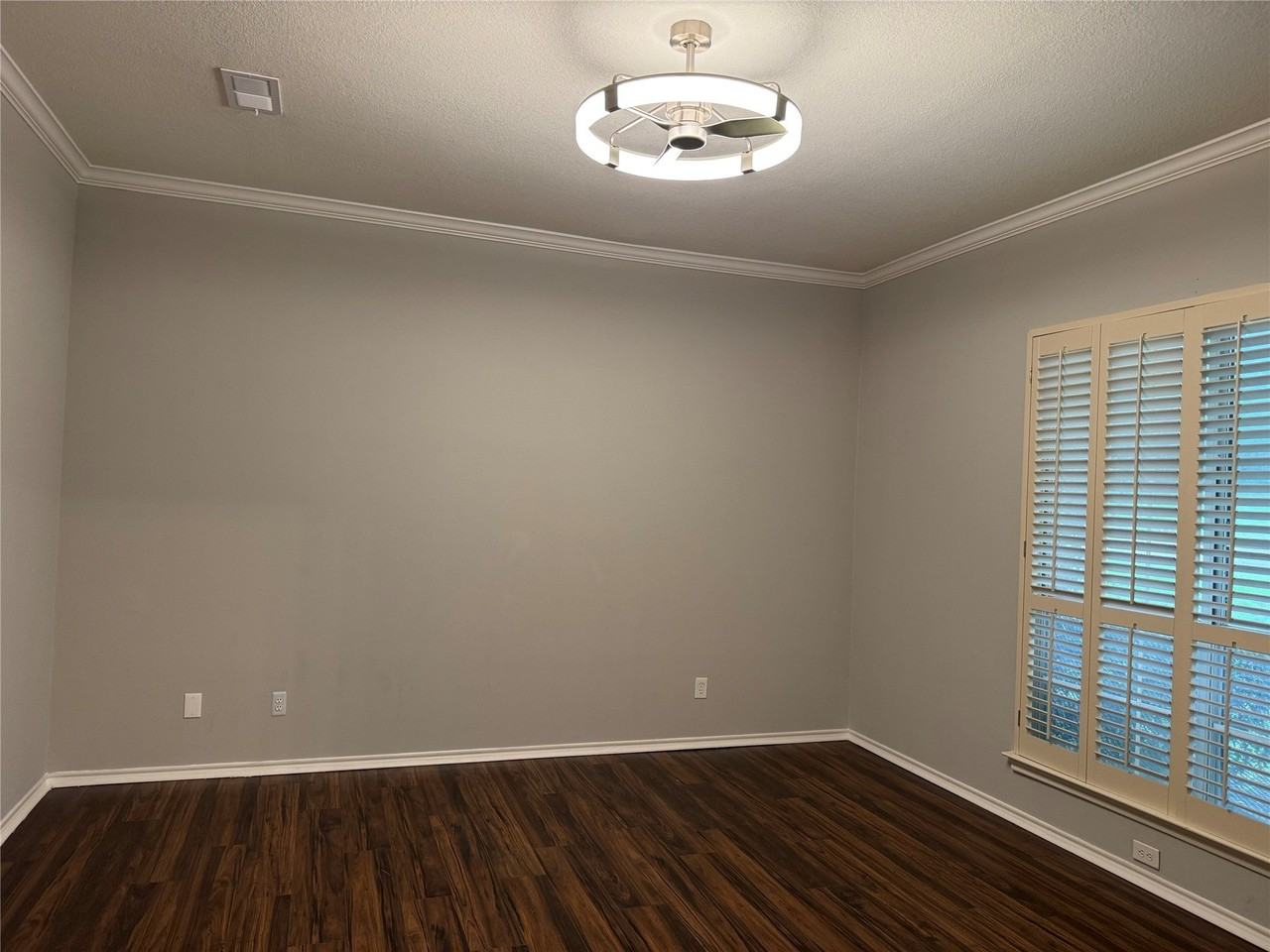 827 Ash Grove Ln #829 - Photo 2 of 14