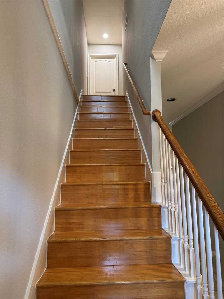 827 Ash Grove Ln #829 - Photo 5 of 14
