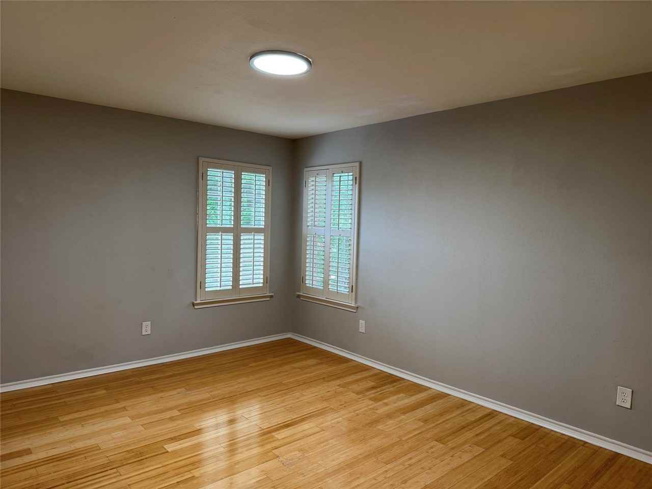 827 Ash Grove Ln #829 - Photo 7 of 14
