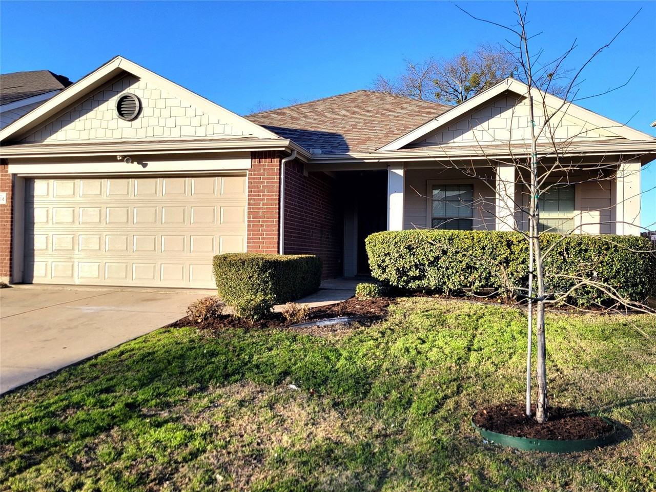 2004 Helmoken Falls Dr