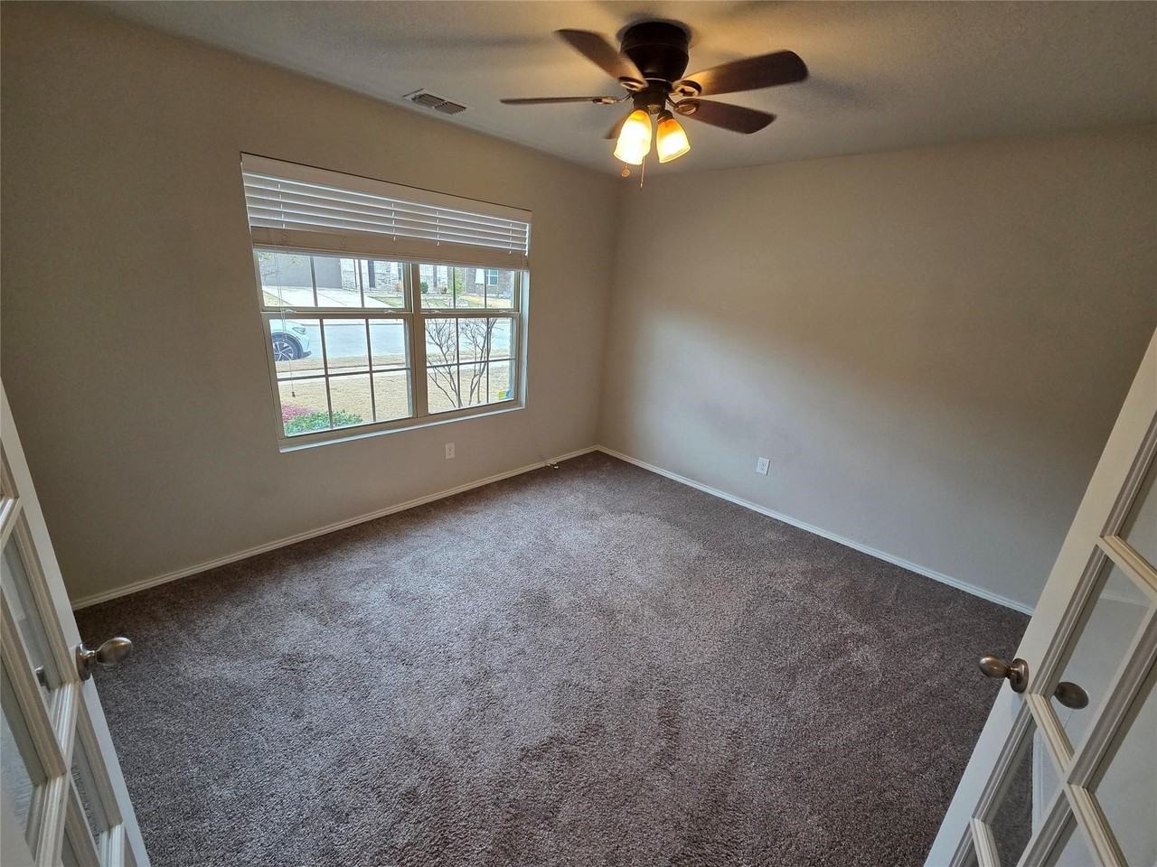 7504 Boat Wind Rd - Photo 3 of 17