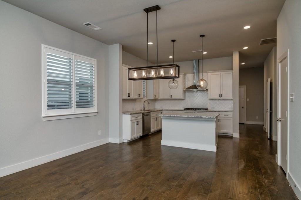 218 Wimberly St - Photo 6 of 23